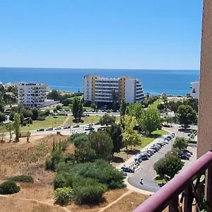 praia-da-rocha-summer-beach-sea-view.hotelaalgarve.com/